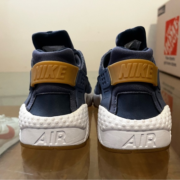 Nike Air Huarache Run SD - Picture 2 of 6